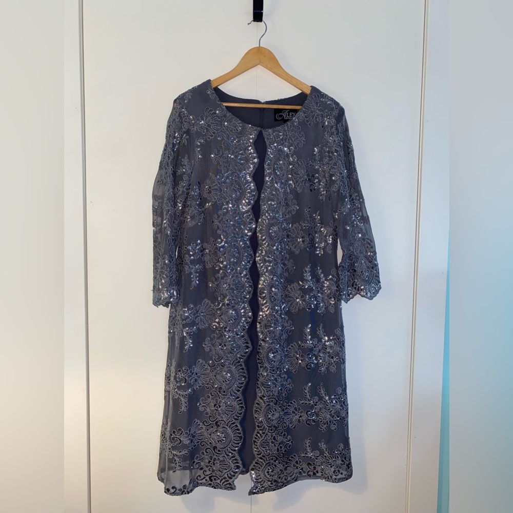 Alex Evenings MOB/MOG Embroidered Mock Jacket Dress Size 16 in “Smoke” color